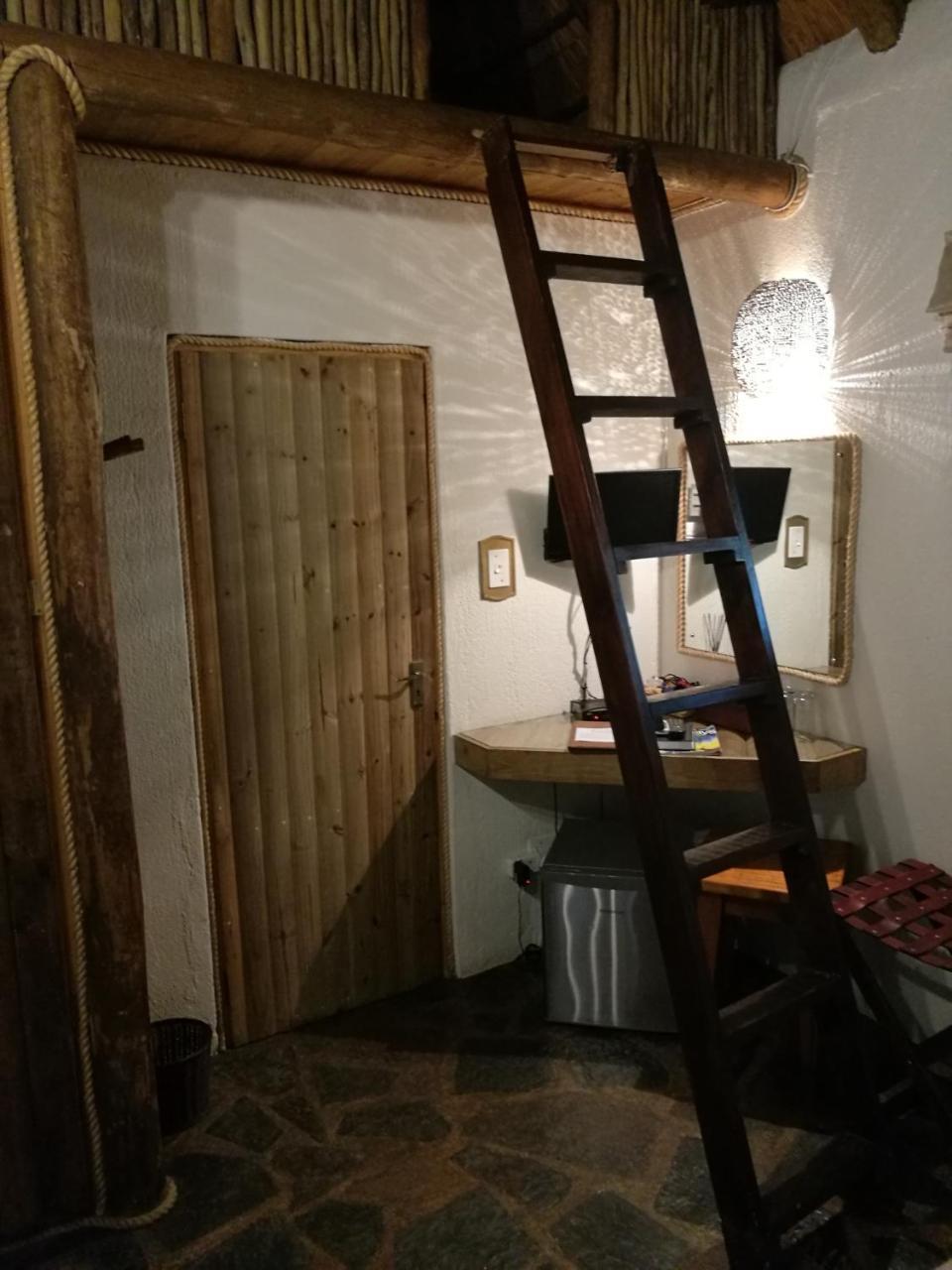 Kaia Tani Exclusive Guesthouse بهالابوروا المظهر الخارجي الصورة